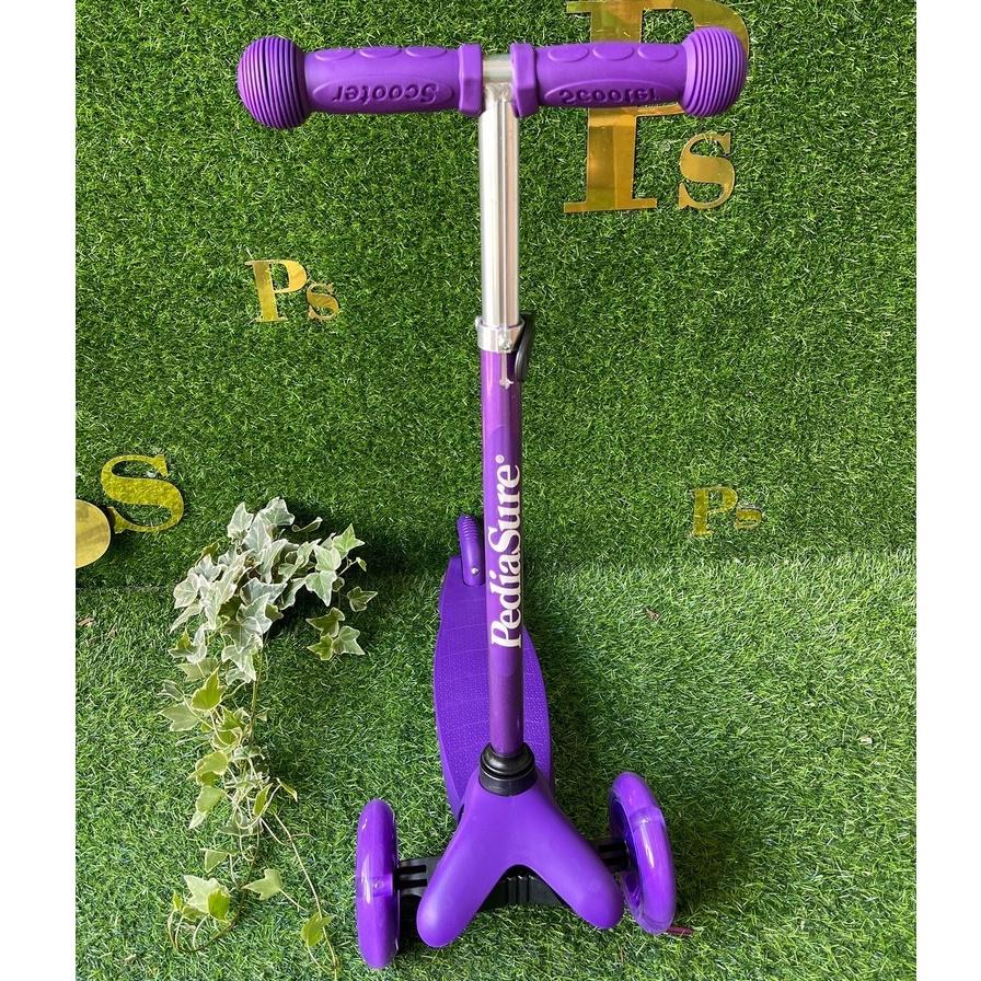 Xe Scooter Cao Cấp - Bánh Xe Đèn Led Phát Sáng Bé 2 tuổi đến 5 tuổi - Xe Trượt Scooter 3 Bánh Có Đèn Pediasure