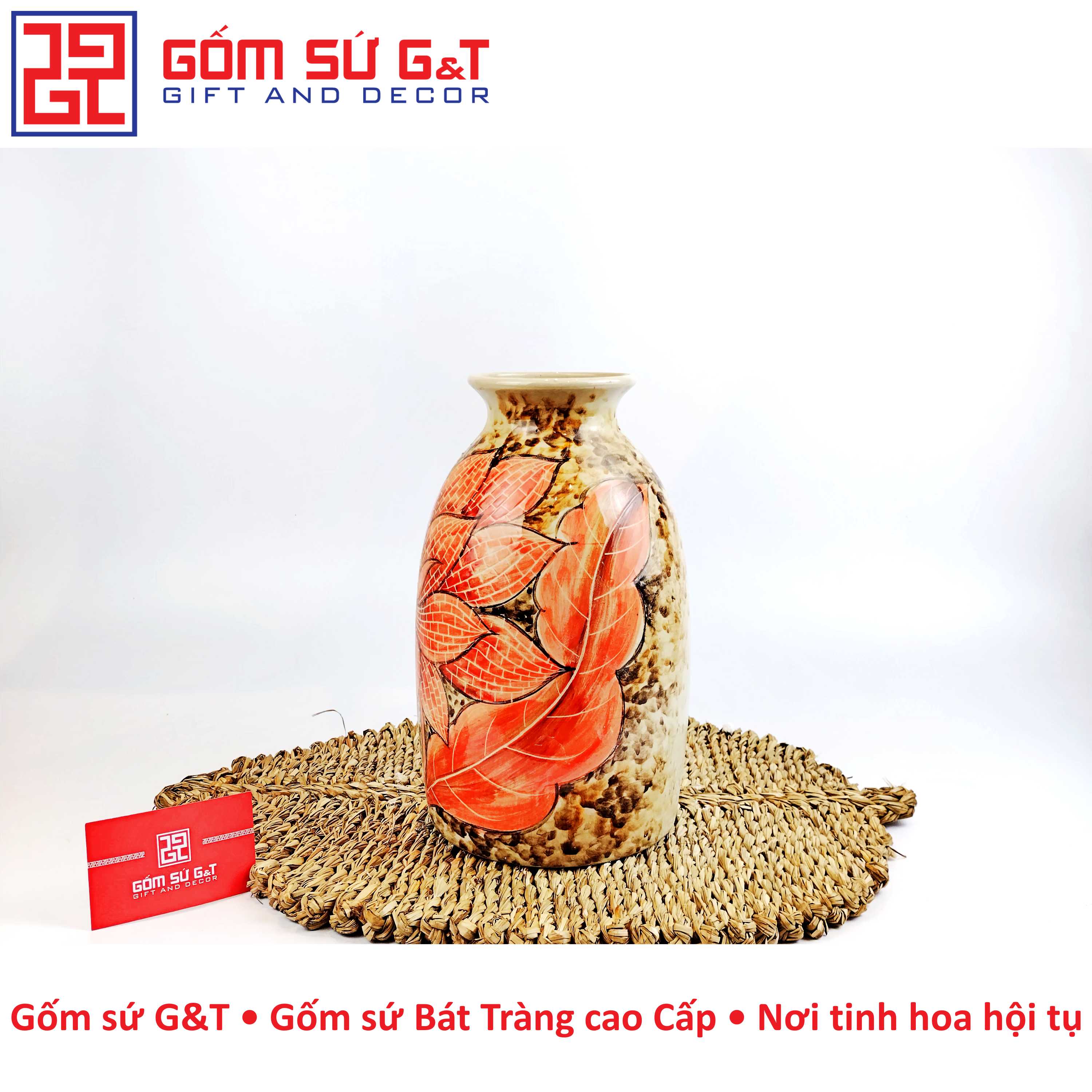 Lọ hoa dáng đầm hoa huệ đỏ Gốm Sứ G&T