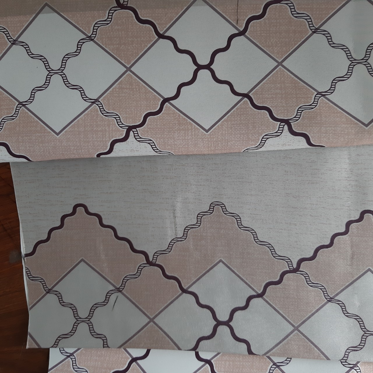 RÈM CỬA CHÂU ÂU SỌC NGANG NÂU SIZE 2M NGANG X 2M CAO