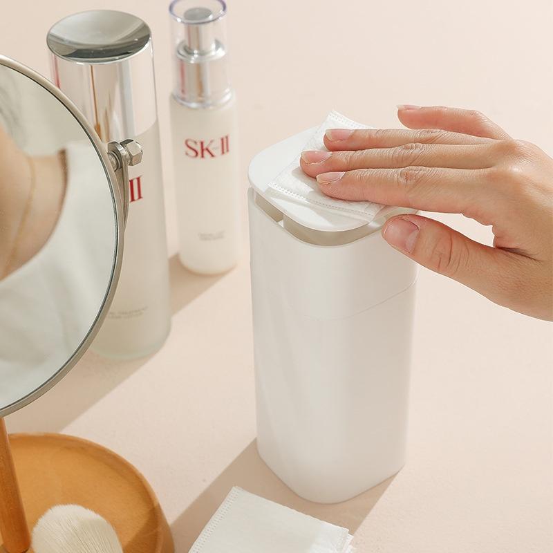 Chai đựng nước rửa tay nắp ấn tiện lợi