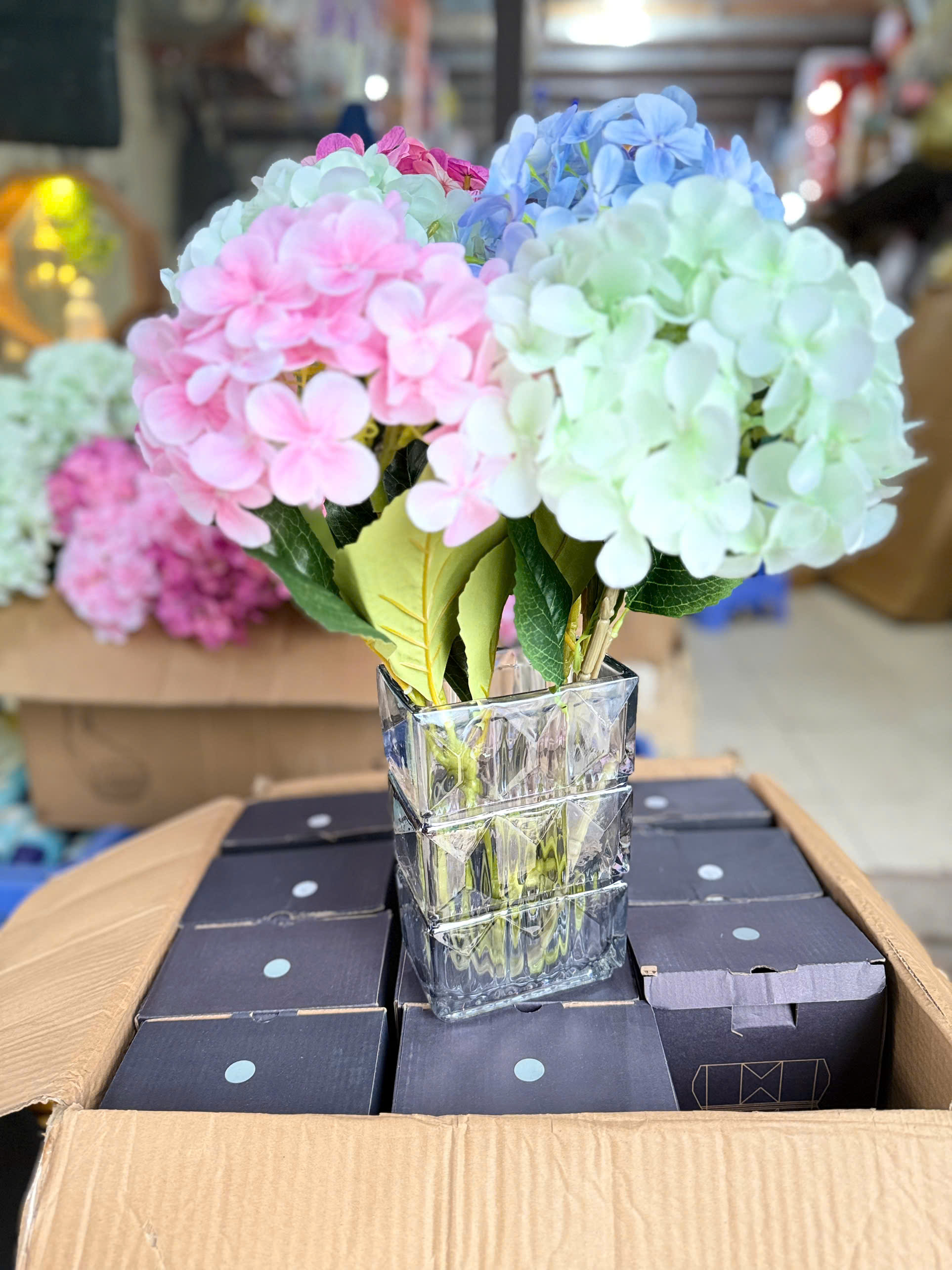 [KoSuyTu] LỌ HOA PHA LÊ VUÔNG 3 TẦNG – LONG LANH SANG TRỌNG, HIỆN ĐẠI, TINH TẾ