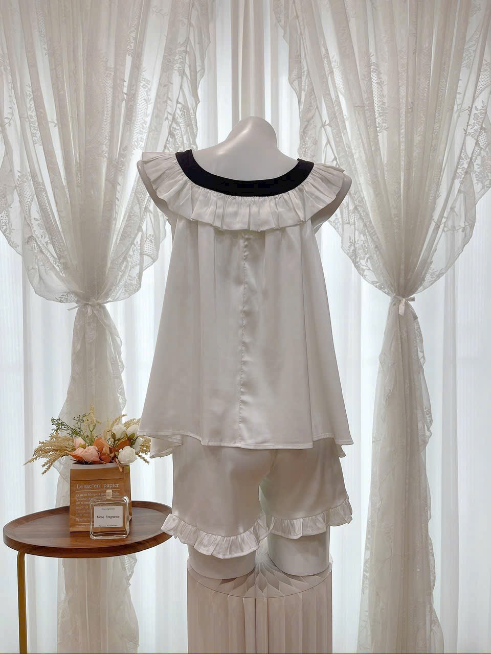 Bộ Đồ Ngủ Lụa B741 Quảng Châu Tiểu Thư Dễ Thương Nơ To
