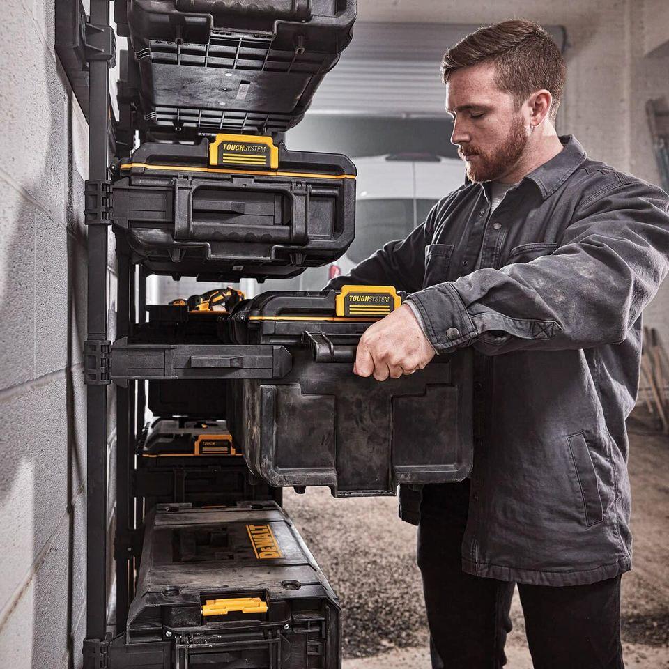 THÙNG ĐỰNG DỤNG CỤ 50KG DEWALT DWST83342-1 - HÀNG CHÍNH HÃNG