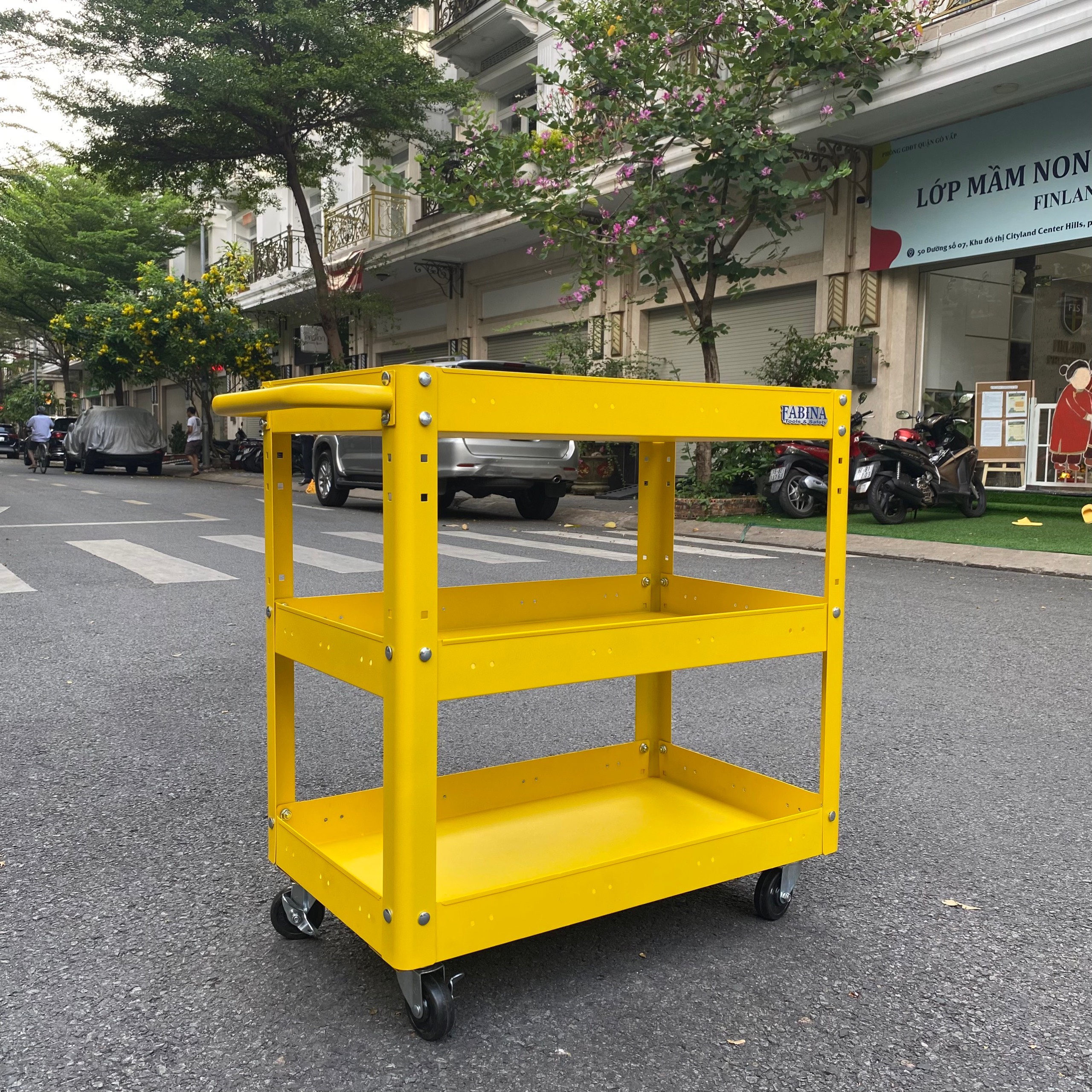 Xe đẩy 3 tầng màu vàng FABINA