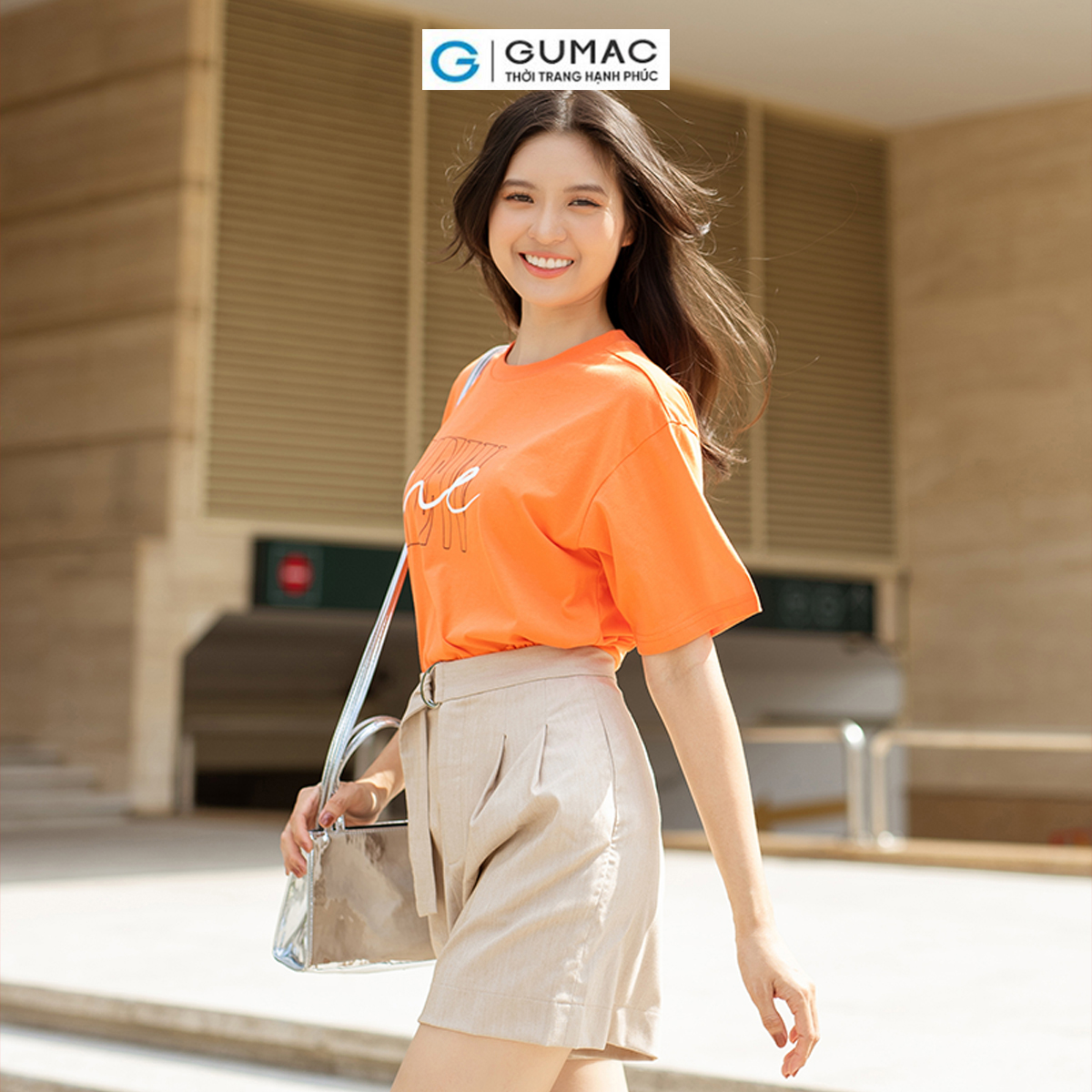Áo thun nữ in chữ trẻ trung thời trang GUMAC ATD06083