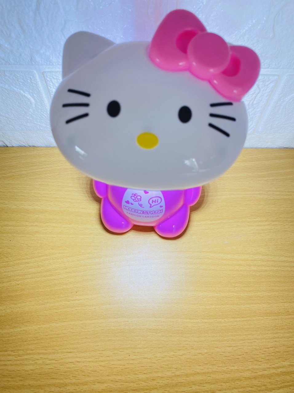 Đèn học để bàn hình Hello Kitty ( tặng móc khóa gỗ)