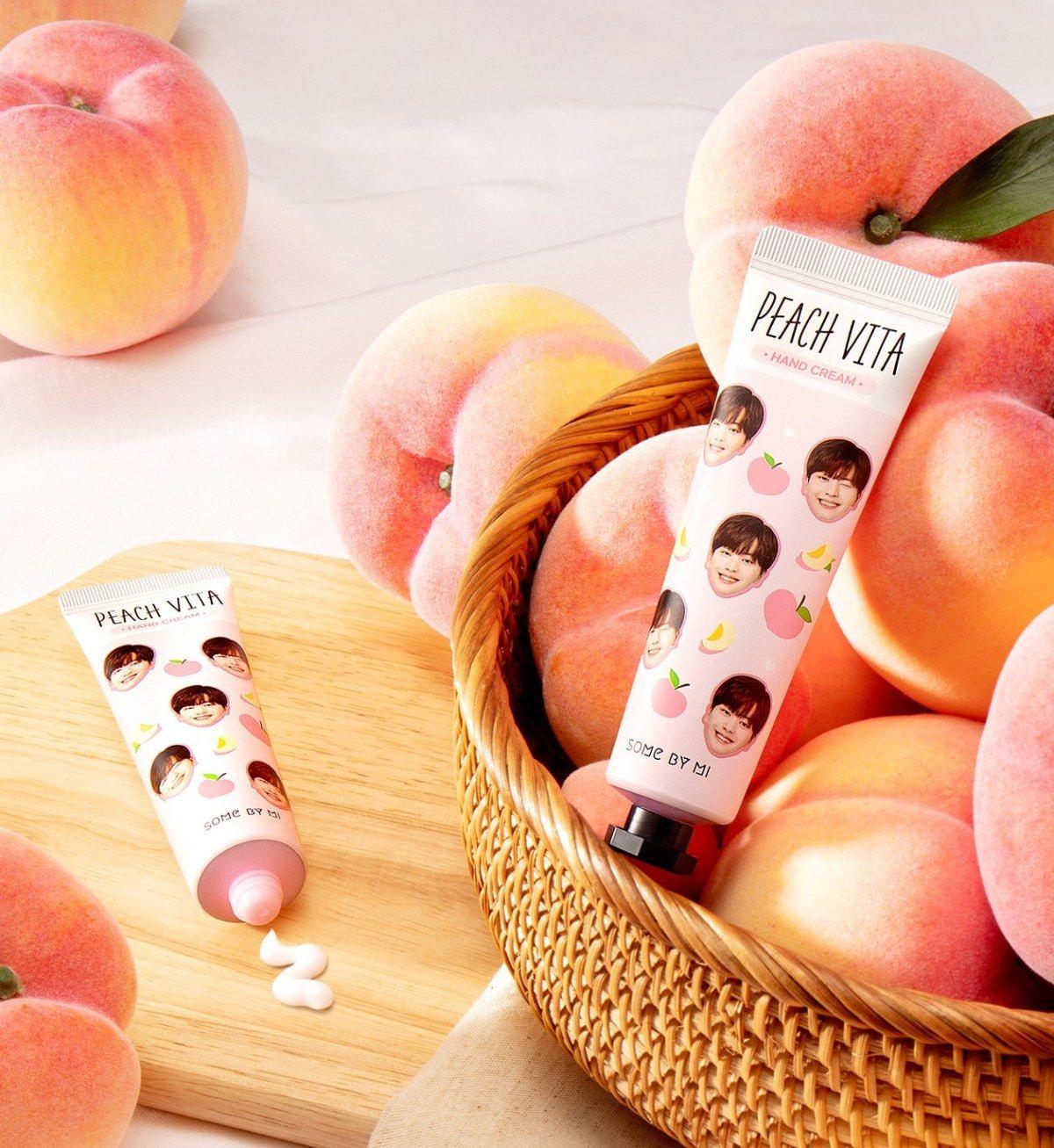 Kem Dưỡng Da Tay Chiết Xuất Đào Some By Mi Peach Vita Hand Cream 30g + Tặng kèm 1 băng đô tai mèo xinh xắn ( màu ngẫu nhiên)