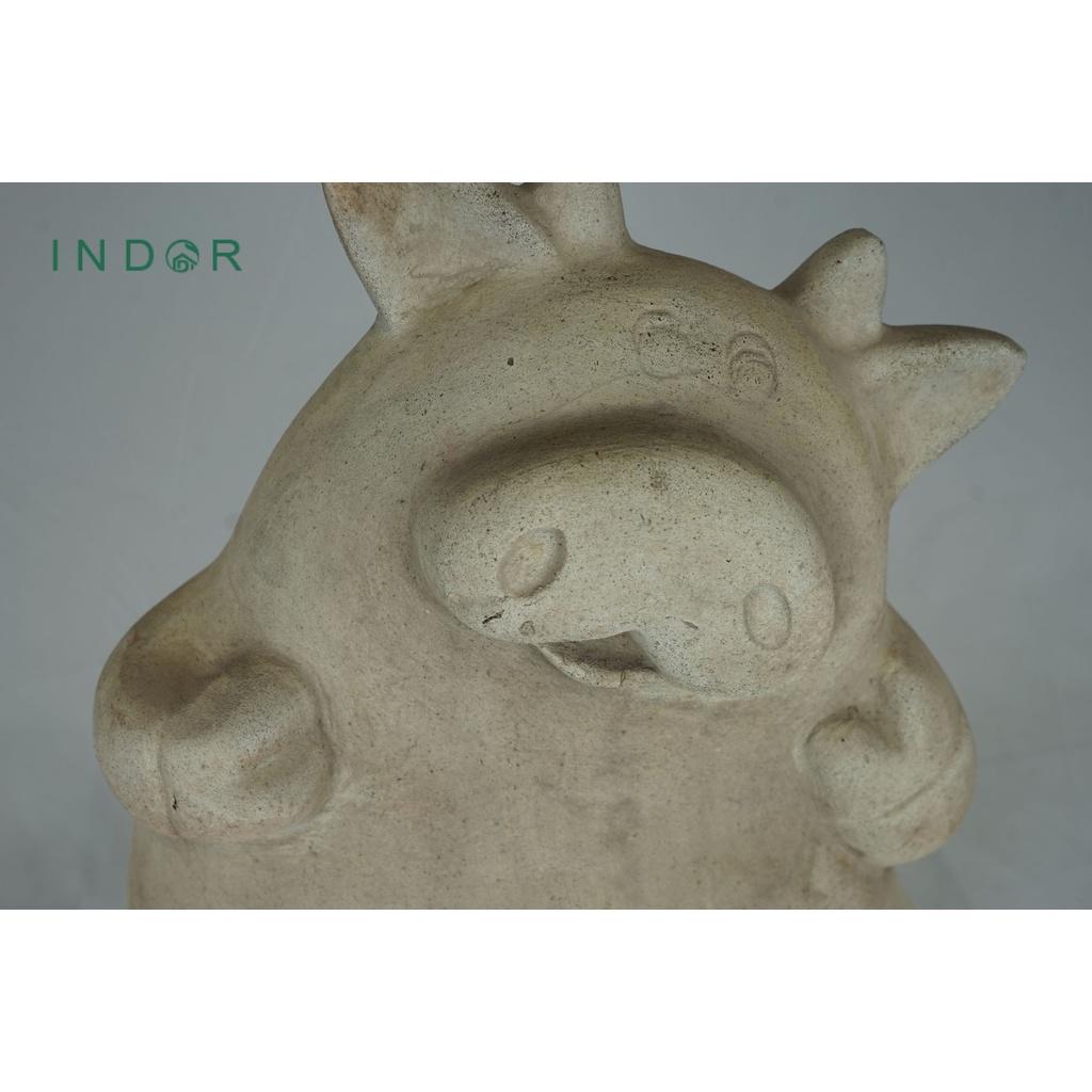 Tượng chú bò dễ thương chất liệu đất nung terracotta Tượng decor Noel Tượng trang trí nội ngoại thất