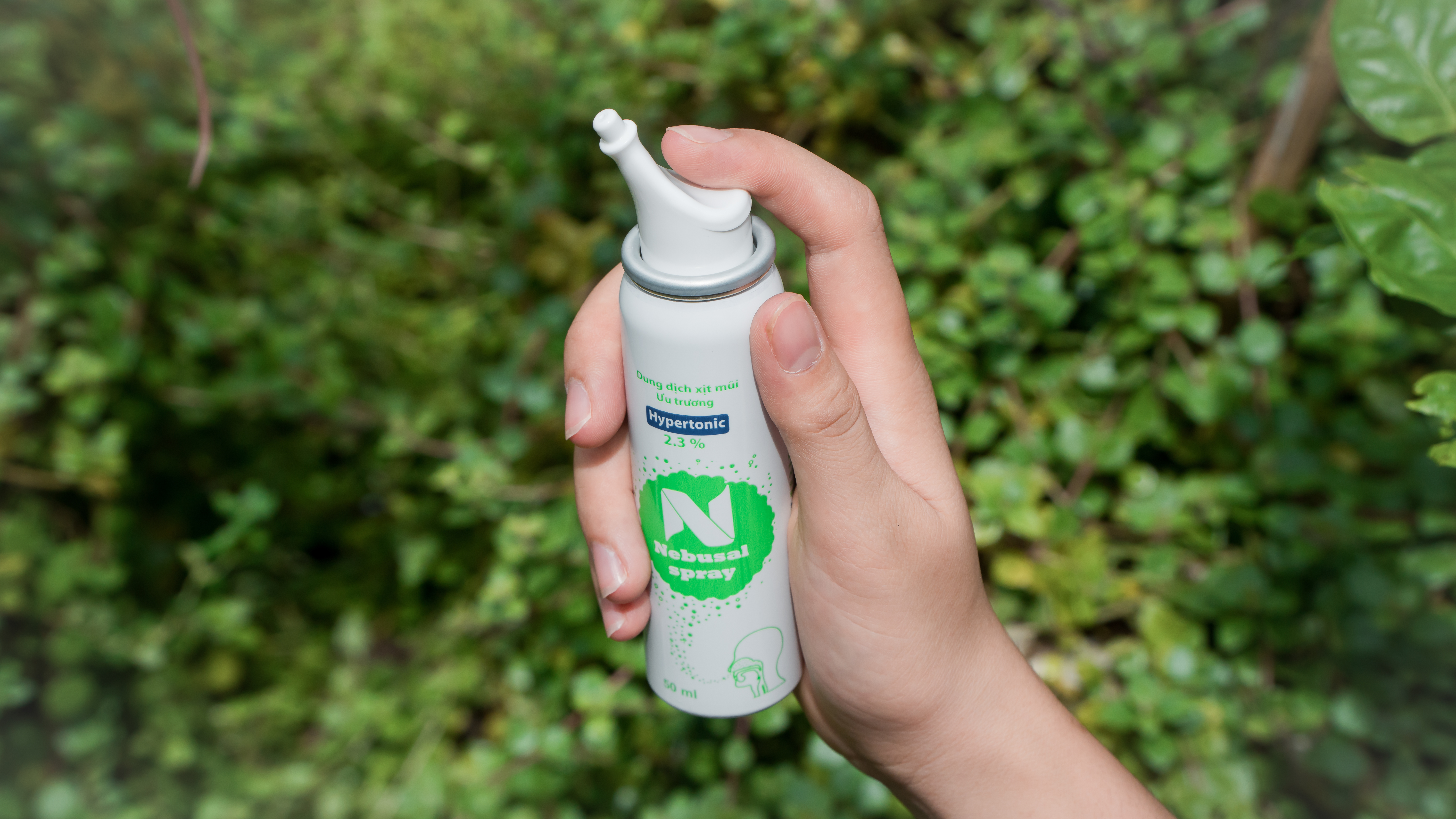 Nước muối ưu trương xịt mũi Nebusal Spray Baby 2,3% hết ngạt mũi, chảy nước mũi, viêm mũi dị ứng, vệ sinh mũi cho trẻ từ 3 tuổi (50ml)