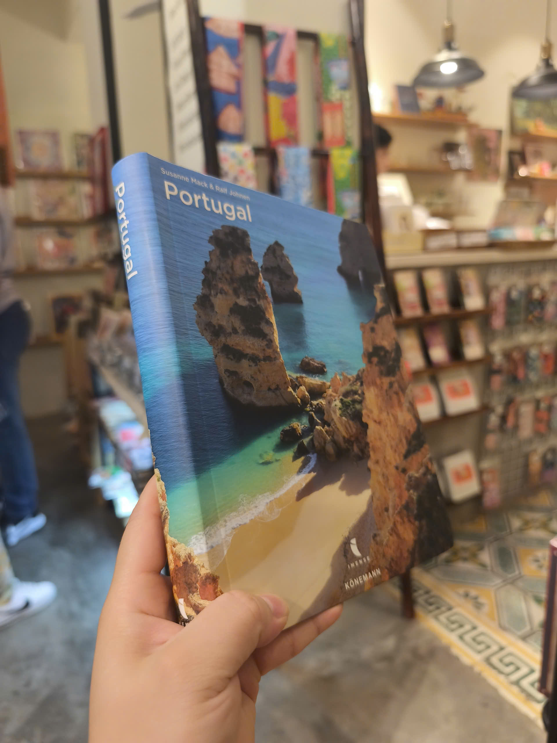 Sách - Portugal | Art &amp; Design / Ngoại văn Nhập khẩu UK / Bìa mềm / Sách ảnh Nghệ thuật Bồ Đào Nha