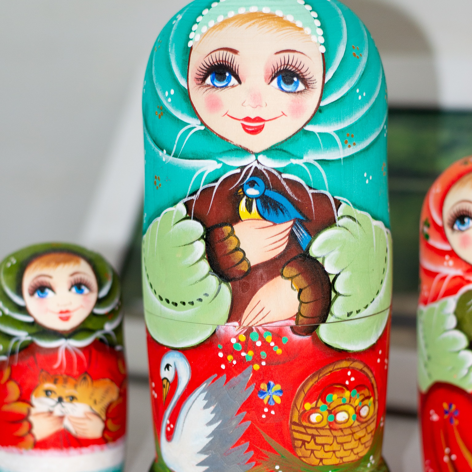 BÚP BÊ NGA 7 LỚP CAO 21CM HỌA TIẾT "CÔ BÉ THÔN QUÊ NGA"