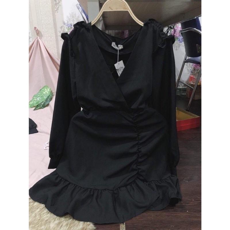 Đầm nữ dự tiệc với thiết kế cổ V và chiết phần eo giúp tôn dáng và che mỡ bụng hiệu quả