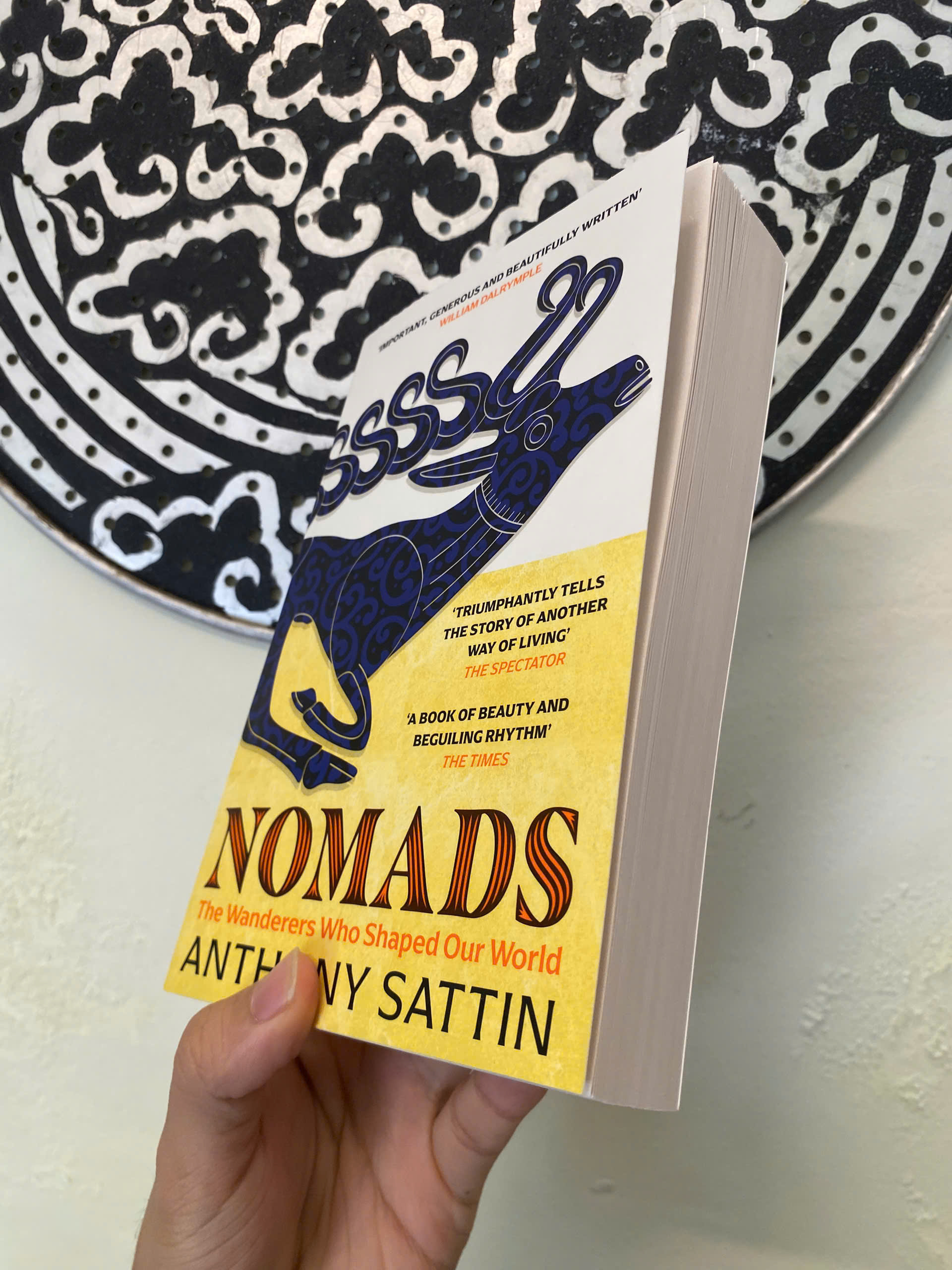 Sách - Nomads: The Wanderers Who Shaped Our World by Anthony Sattin | World History English Book