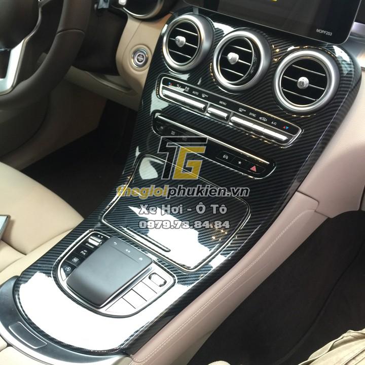 Ốp nội thất Mercedes GLC200, GLC250, GLC300 2019-2020 vân Carbon cao cấp