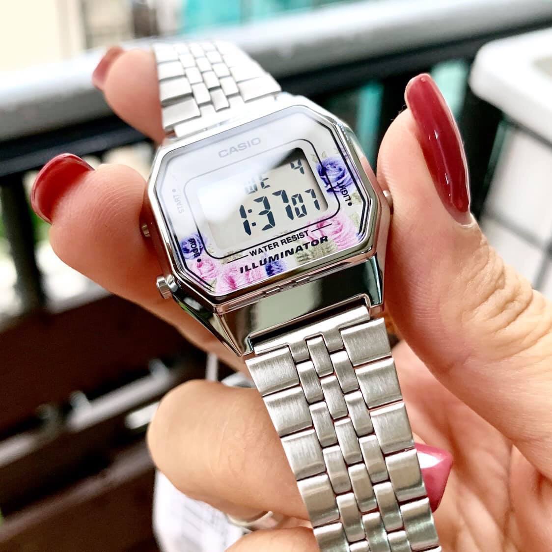 Đồng Hồ Nữ Casio LA680WA-4CDF Dây Đeo Kim Loại