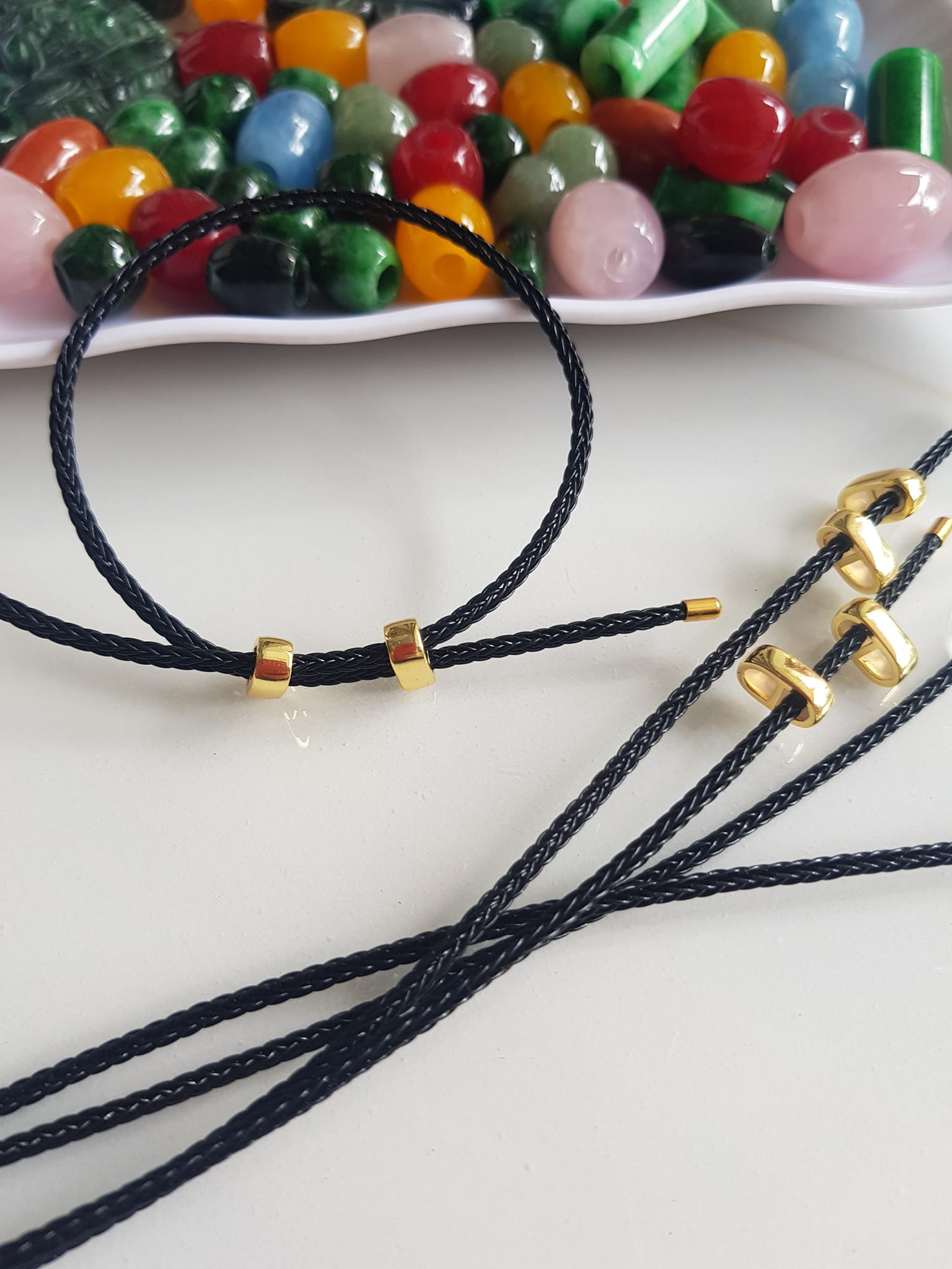 Dây thun ĐEN dẻo phối vòng tay hạt lu thống Size dây ĐEN 2mm Nữ đã có hạt lu thống thì đây chính là sợi dây thun phối với hạt lu thống đeo xinh ạ