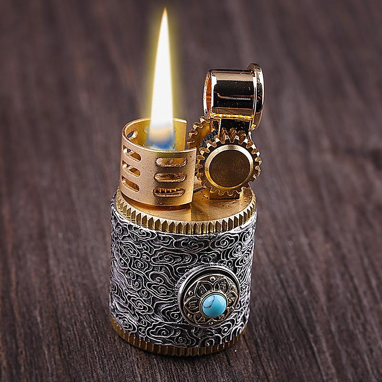 Vỏ Hột Quẹt Bật Lửa Zorro Z583A Thiết Kế Độc Lạ Với Hoa Văn Cổ Nổi Màu Bạc - Dùng Xăng Đá Cao Cấp