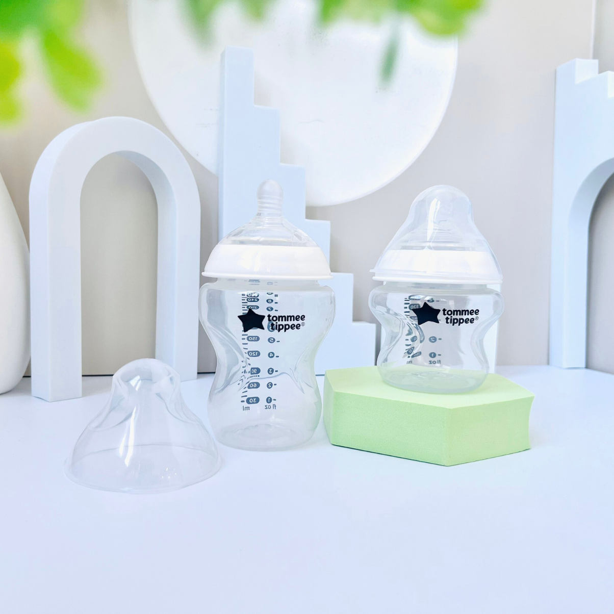 COMBO Ty Ngậm Dạ Quang Tommee Tippee Night Time 0-6m & Bình Sữa Ty Siêu Mềm Tự Nhiên Tommee Tippee Natural Start 150ml