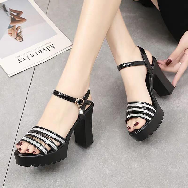 Sandal 3 dây cao 10 phân đúp trước (mã 211