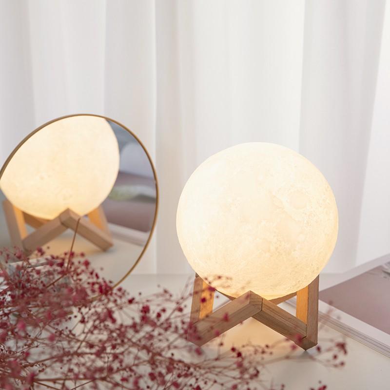 Đèn Ngủ Mặt Trăng 7 màu size 15 cm tặng kèm đế gỗ