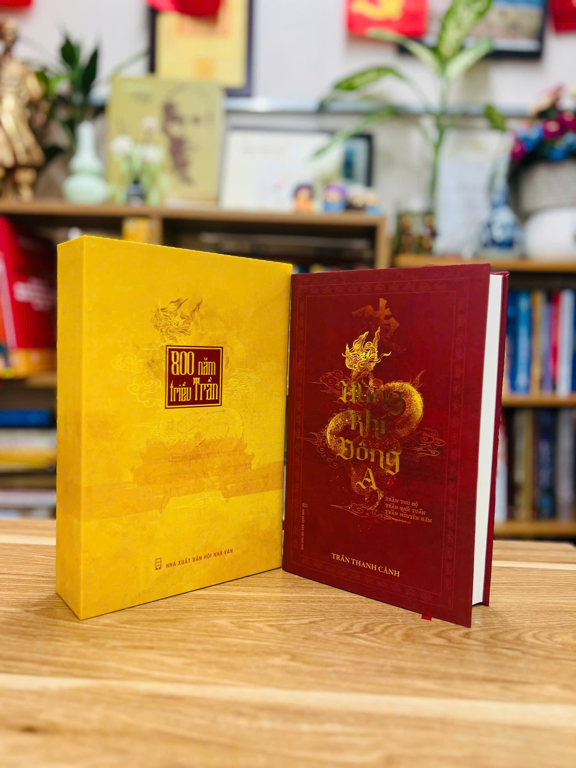 Sách Hùng Khí Đông A - Ấn Bản Đặc Biệt Nhân Dịp Kỷ Niệm 800 Năm Vương Triều Trần (1225 - 2025)