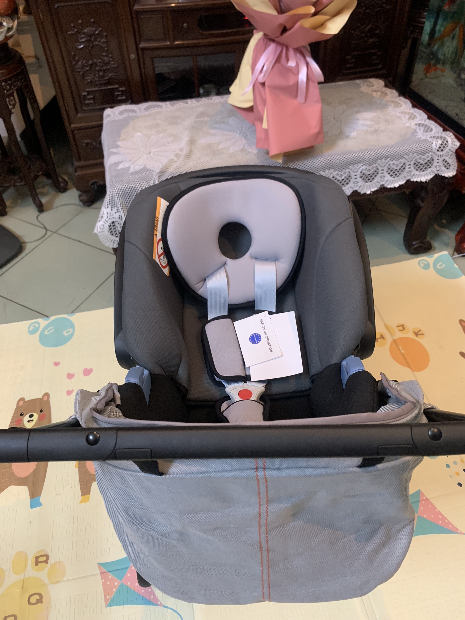 Ghế ngồi ô tô kiêm nôi xách thích hợp với xe đẩy cho bé Cybex Aton Car Seat