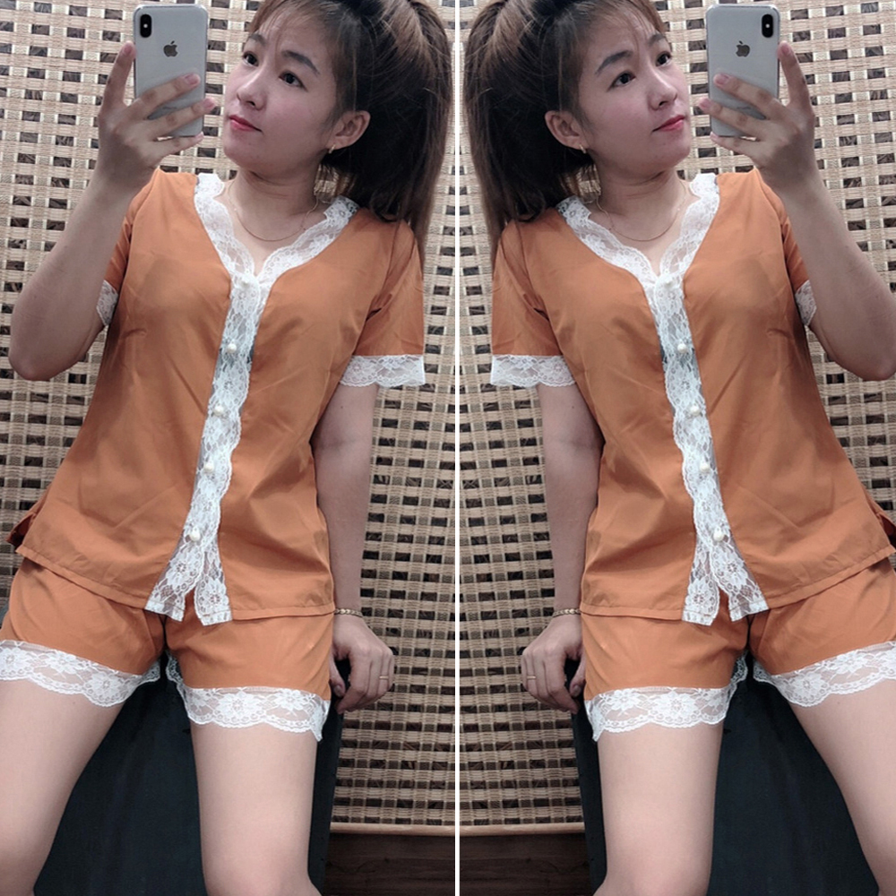 Đồ Bộ Quần Ngắn Vải Lụa Phối Ren