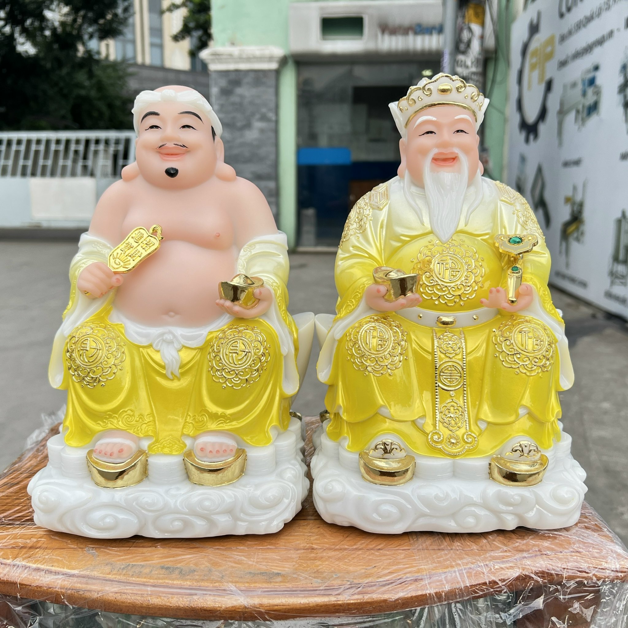 Tượng Thần tài Thổ Địa bằng đá nhập khẩu cao cấp cao 29cm – Màu Vàng