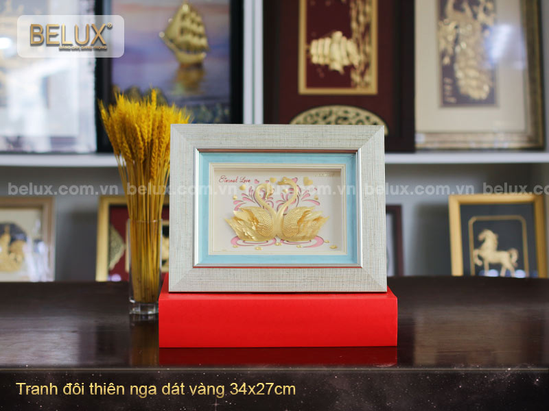 Tranh Đôi Thiên Nga dát vàng 24k - quà tặng ý nghĩa cho người yêu