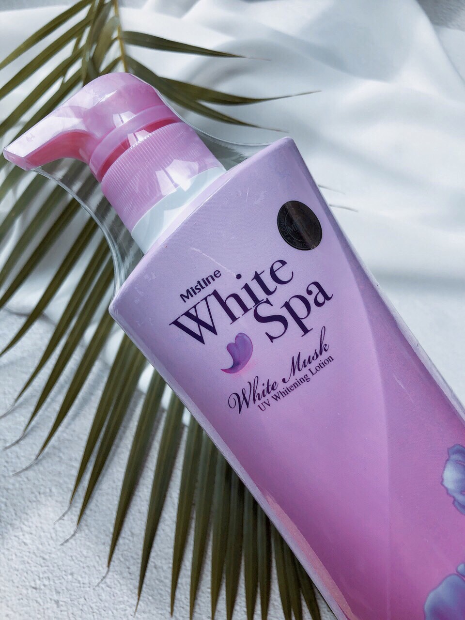 KEM DƯỠNG DA TOÀN THÂN MISTINE WHITE SPA WHITE MUSK UV WHITENING LOTION  400 ML