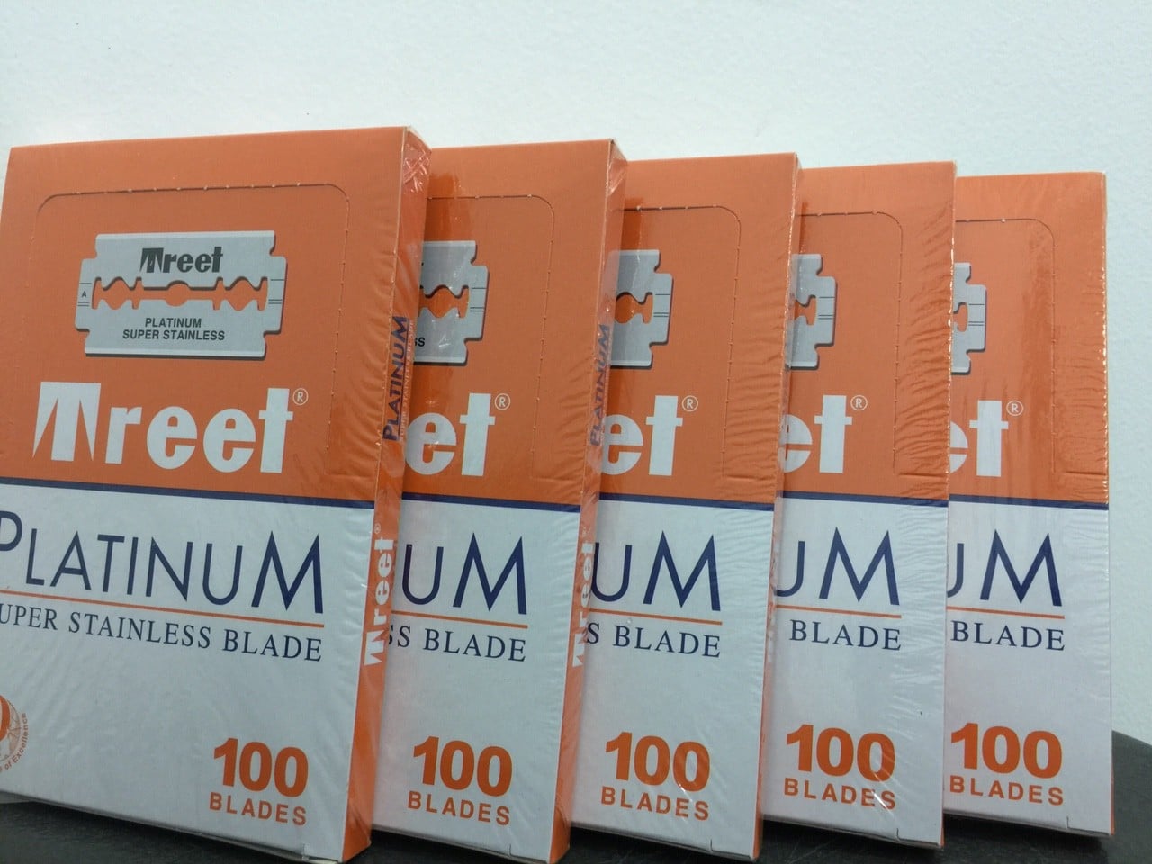 Hộp lưỡi lam Treet Cam Platinum