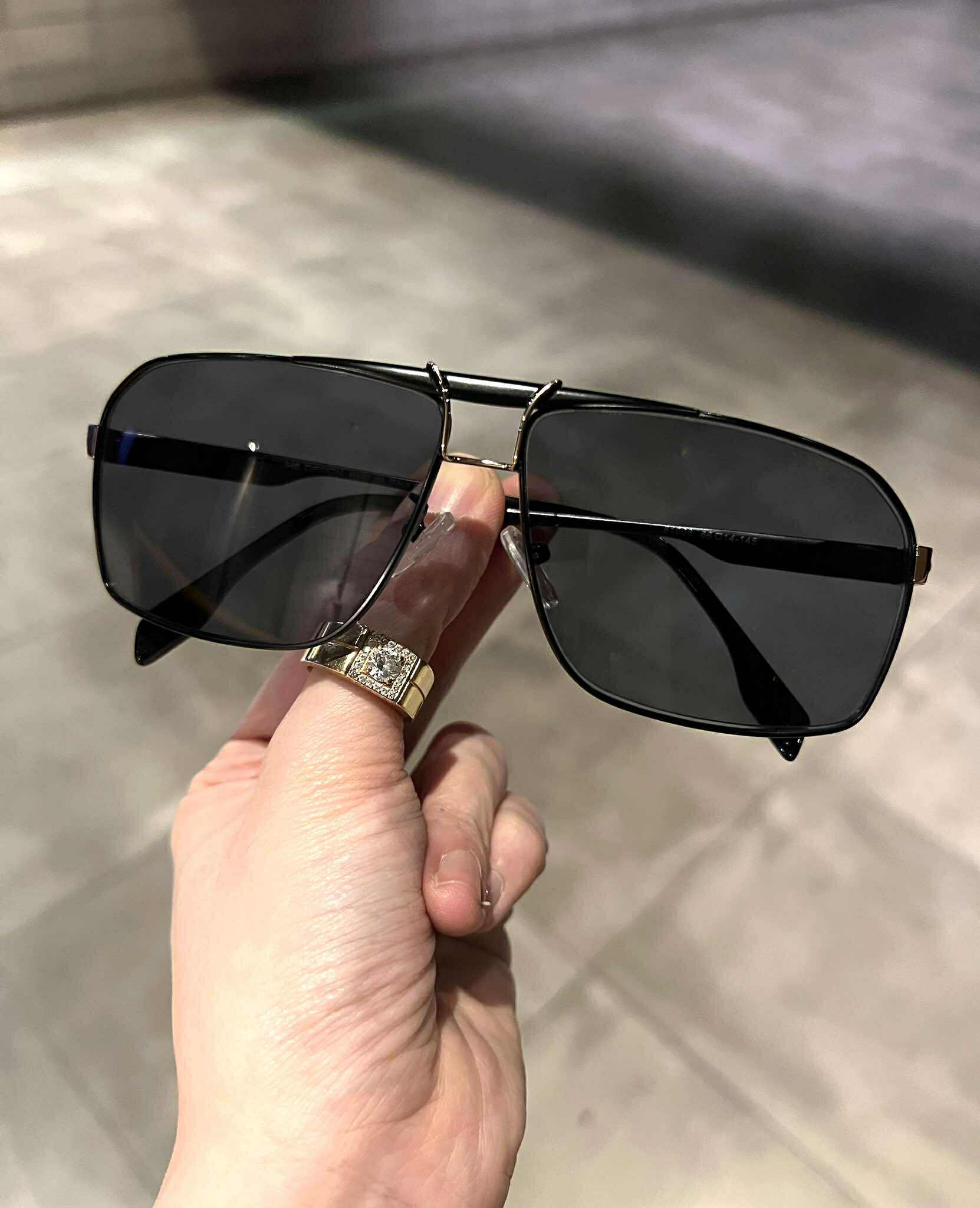 Kính râm nam cao cấp đi đường dáng vuông chống nắng uv + Tặng phụ kiện kèm theo