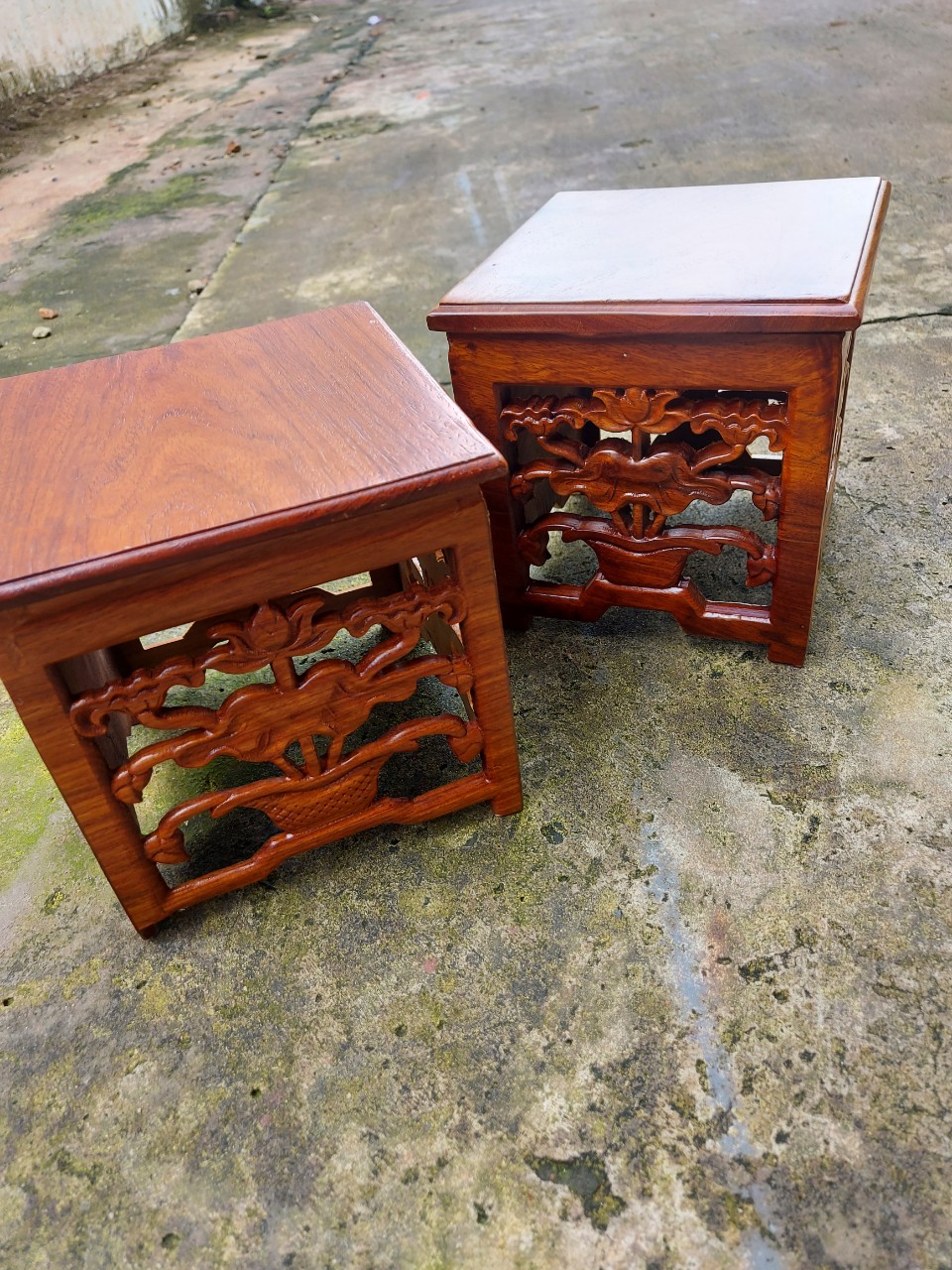 KỶ VUÔNG,ĐẾ BÁT HƯƠNG,ĐÔN GỖ HƯƠNG VUÔNG CÓ HOA VĂN MẶT 14,16,18,20 CM