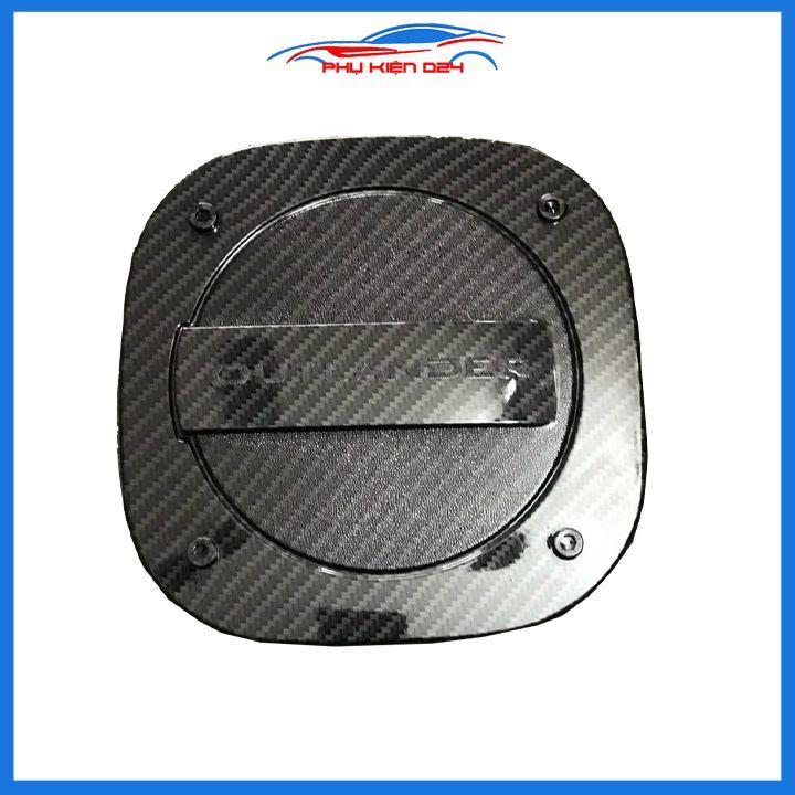 Ốp nắp bình xăng Outlander 2016-2017-2018-2019-2020 vân cacbon chống trầy trang trí ô tô