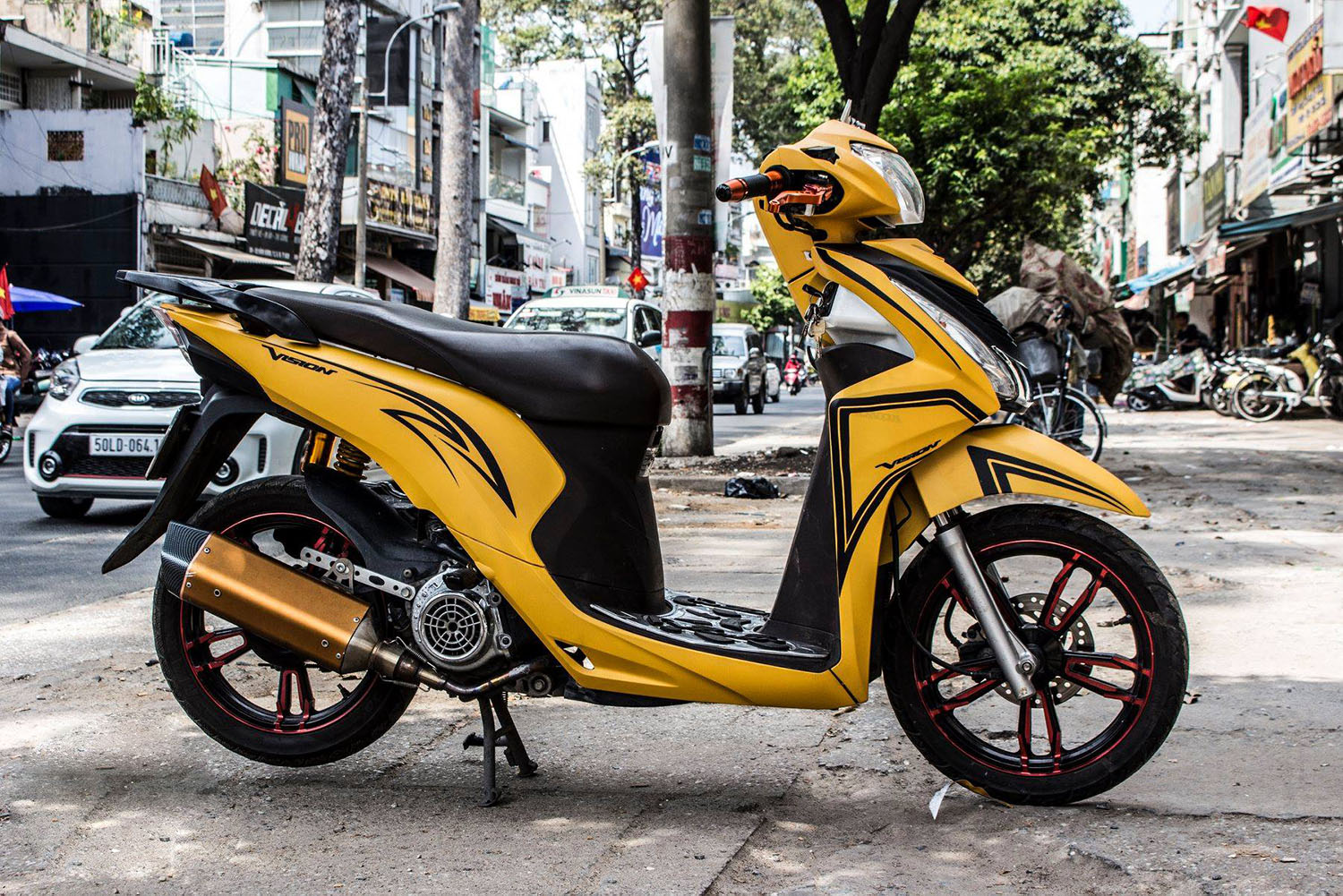 Tem trùm Vision Yellow Black Line