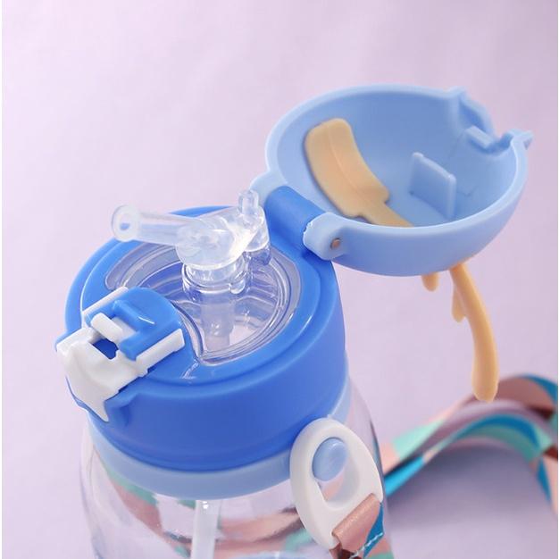 Bình Đựng Nước Sừng Hưu 600Ml Có Nút Bấm Kèm Dây Đeo