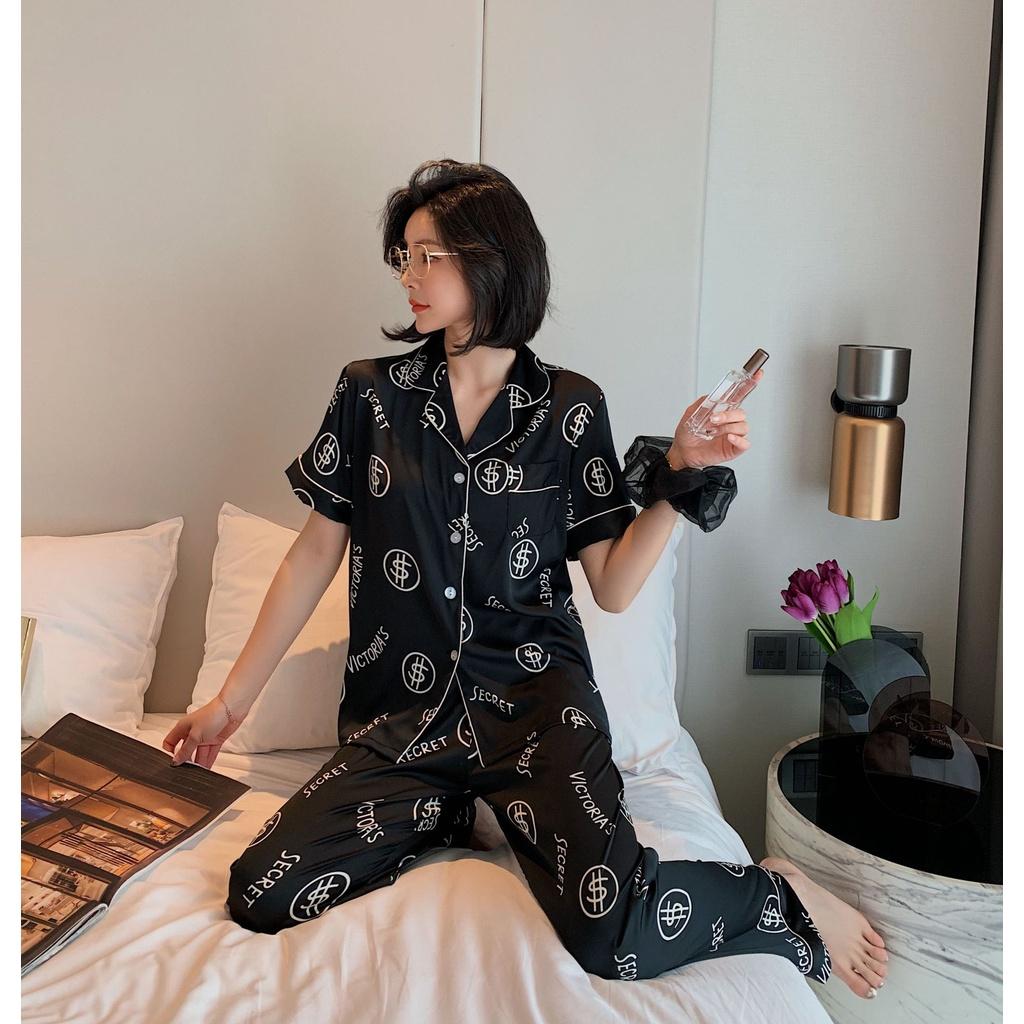 Pijama Nữ - Bộ Ngủ Cộc Dài Vải Lụa Cao Cấp Màu Đen Họa Tiết Chữ CDLP06 - XL &lt; 66kg
