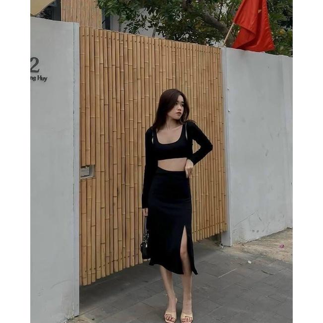 Chân váy đen midi xẻ tà