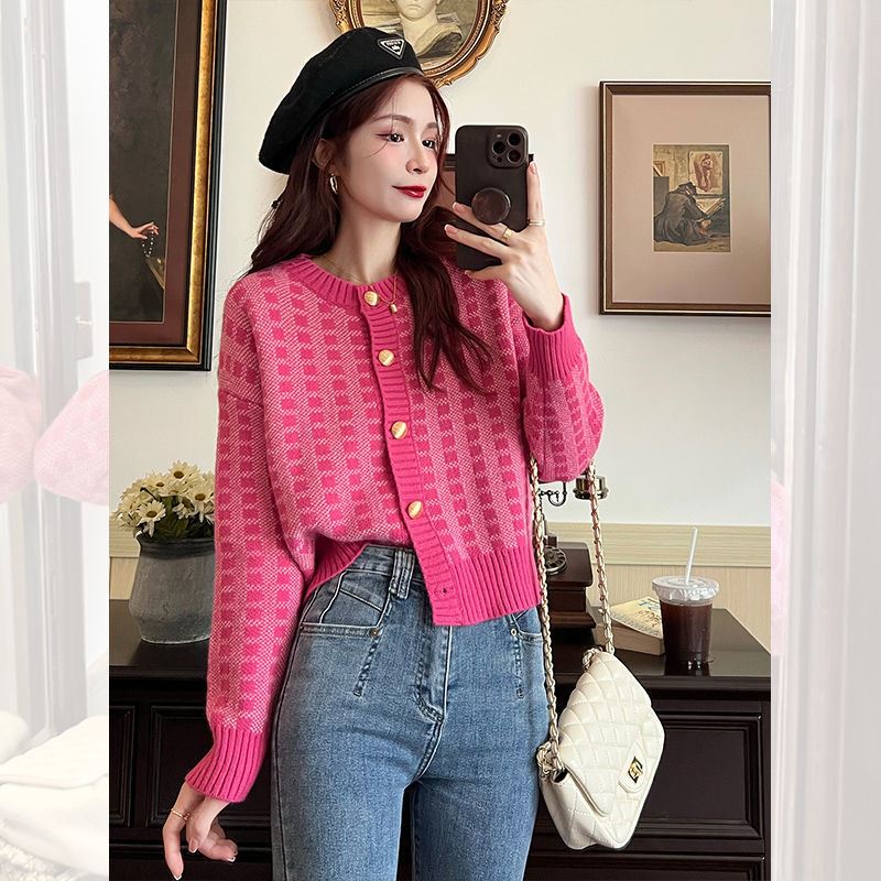 Áo khoác cardigan dài tay cổ tròn họa tiết ca rô phong cách Hàn Quốc dành cho nữ Haint Boutique Ak13