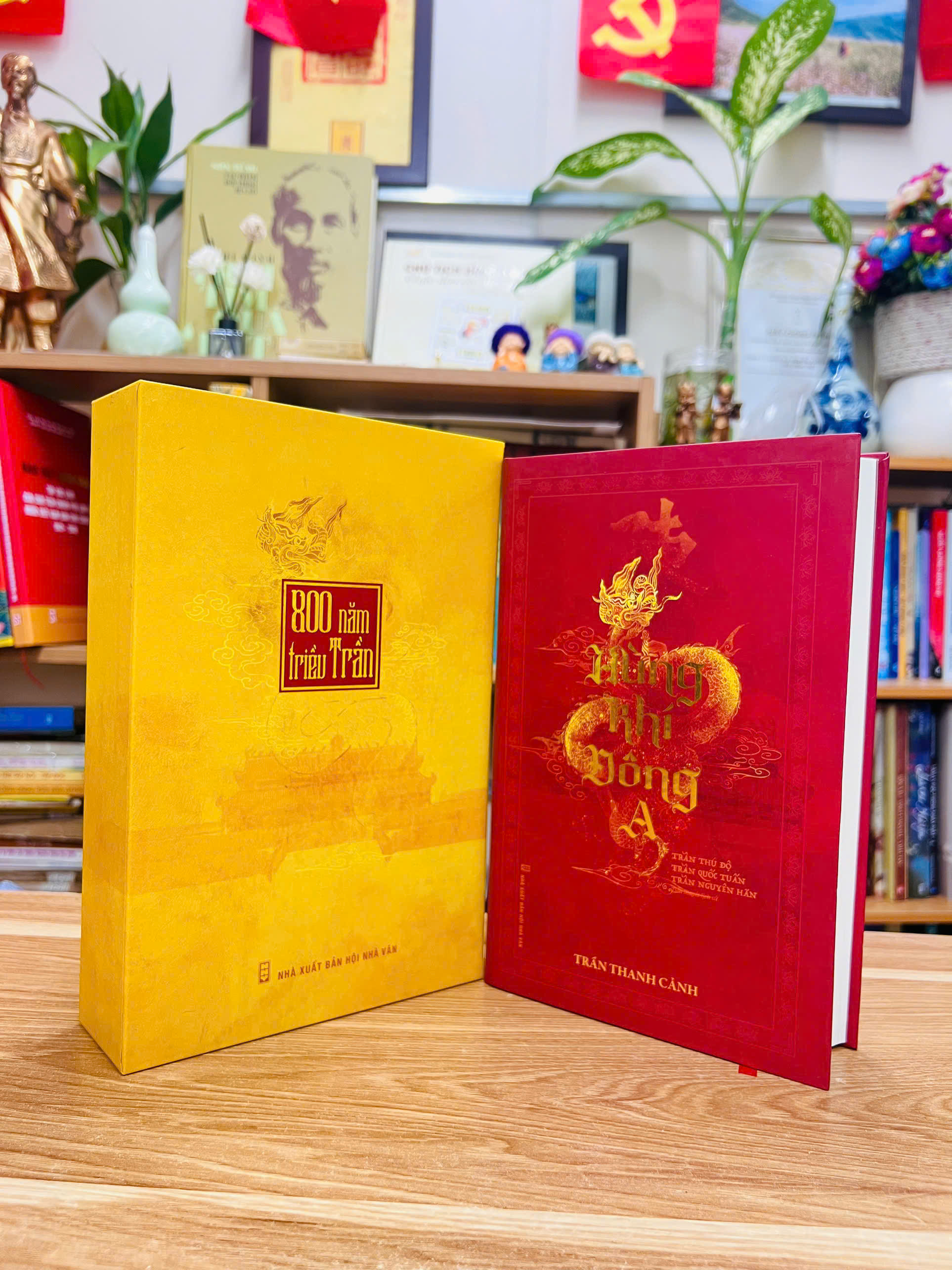 Sách Hùng Khí Đông A - Ấn Bản Đặc Biệt Nhân Dịp Kỷ Niệm 800 Năm Vương Triều Trần (1225 - 2025)