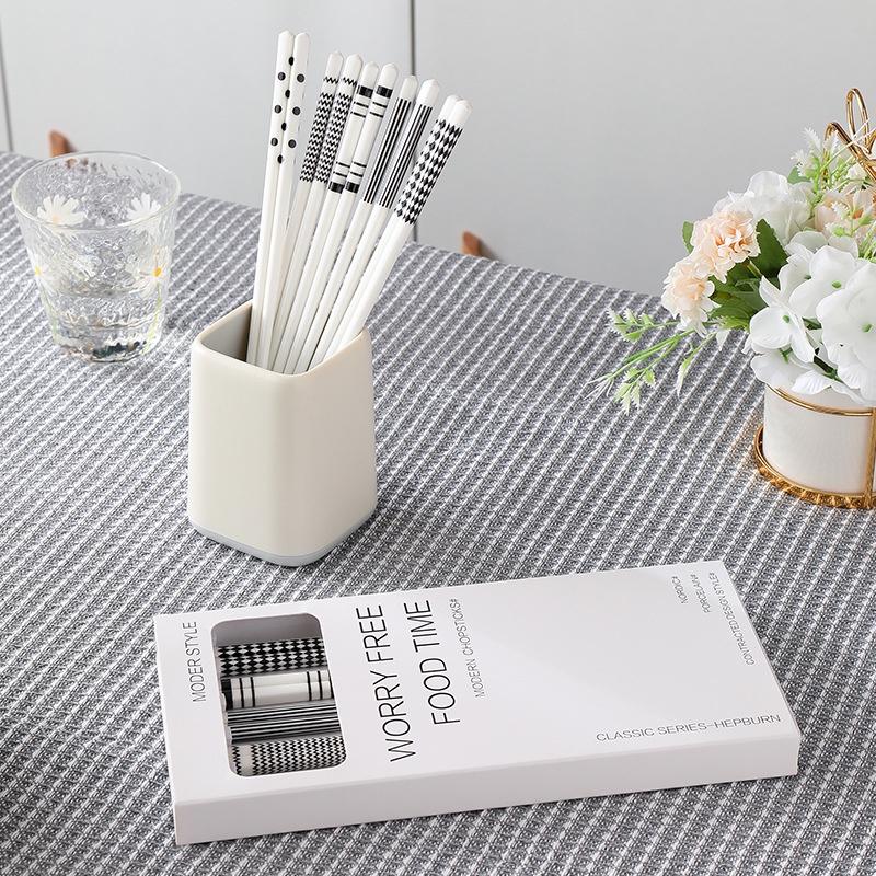 [KoSuyTu] Hộp 5 Đôi Đũa Gốm Sứ Cao Cấp Bền Đẹp An Toàn Cho Sức Khỏe - Đũa Ăn Cơm Kháng Khuẩn Chống Nấm Mốc Không Sơn Mài