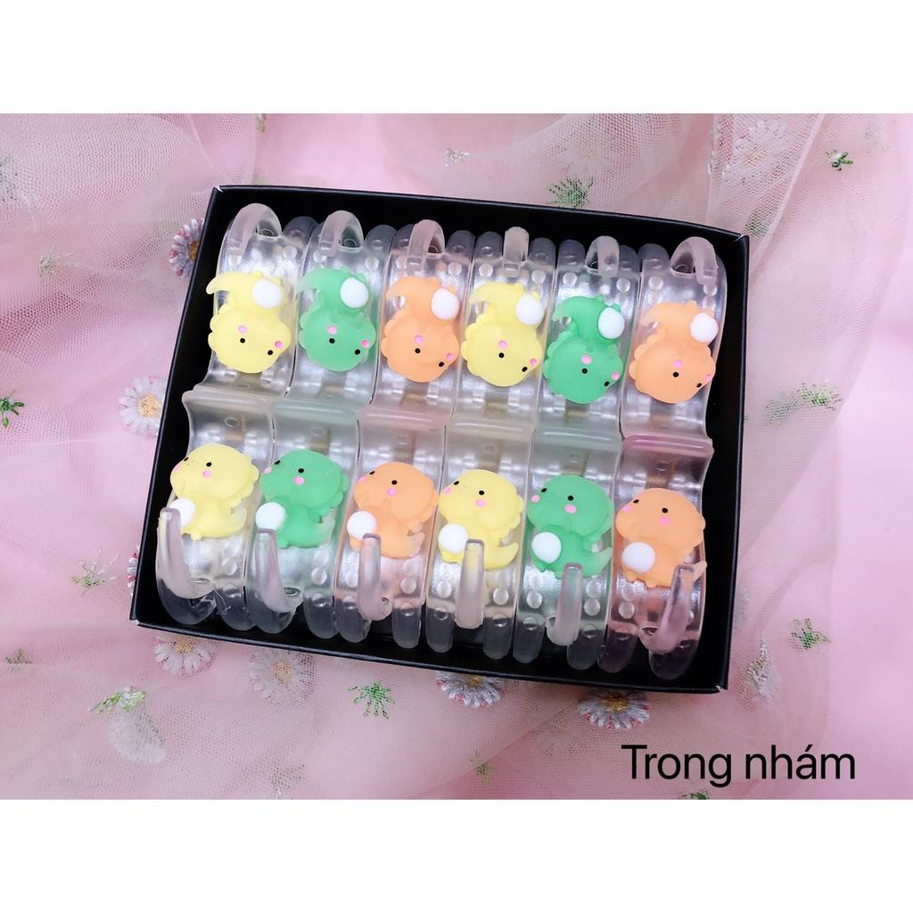 Kẹp tóc răng dẻo trong đính icon khủng long