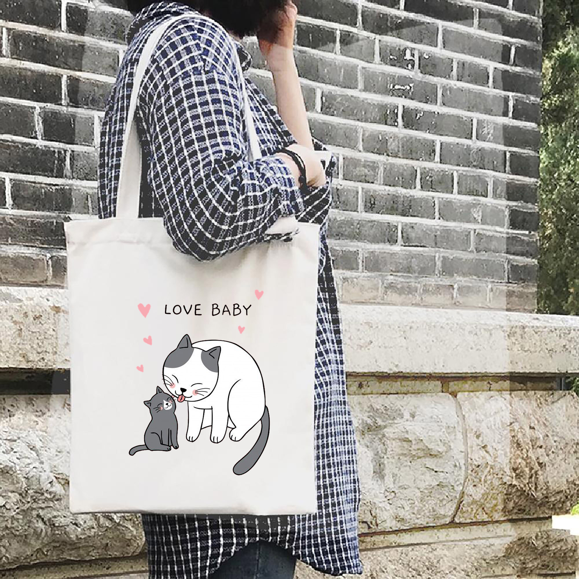 Túi vải đeo vai Tote Bag in hình Love baby - Màu trắng - MS ABXDANH002