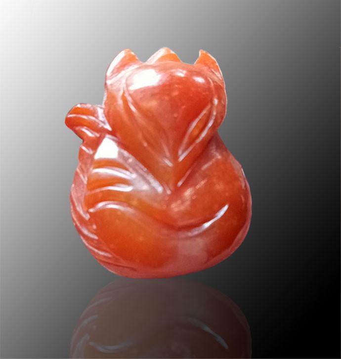 Mặt dây chuyền Hồ Ly đá Cẩm Thạch Huyết