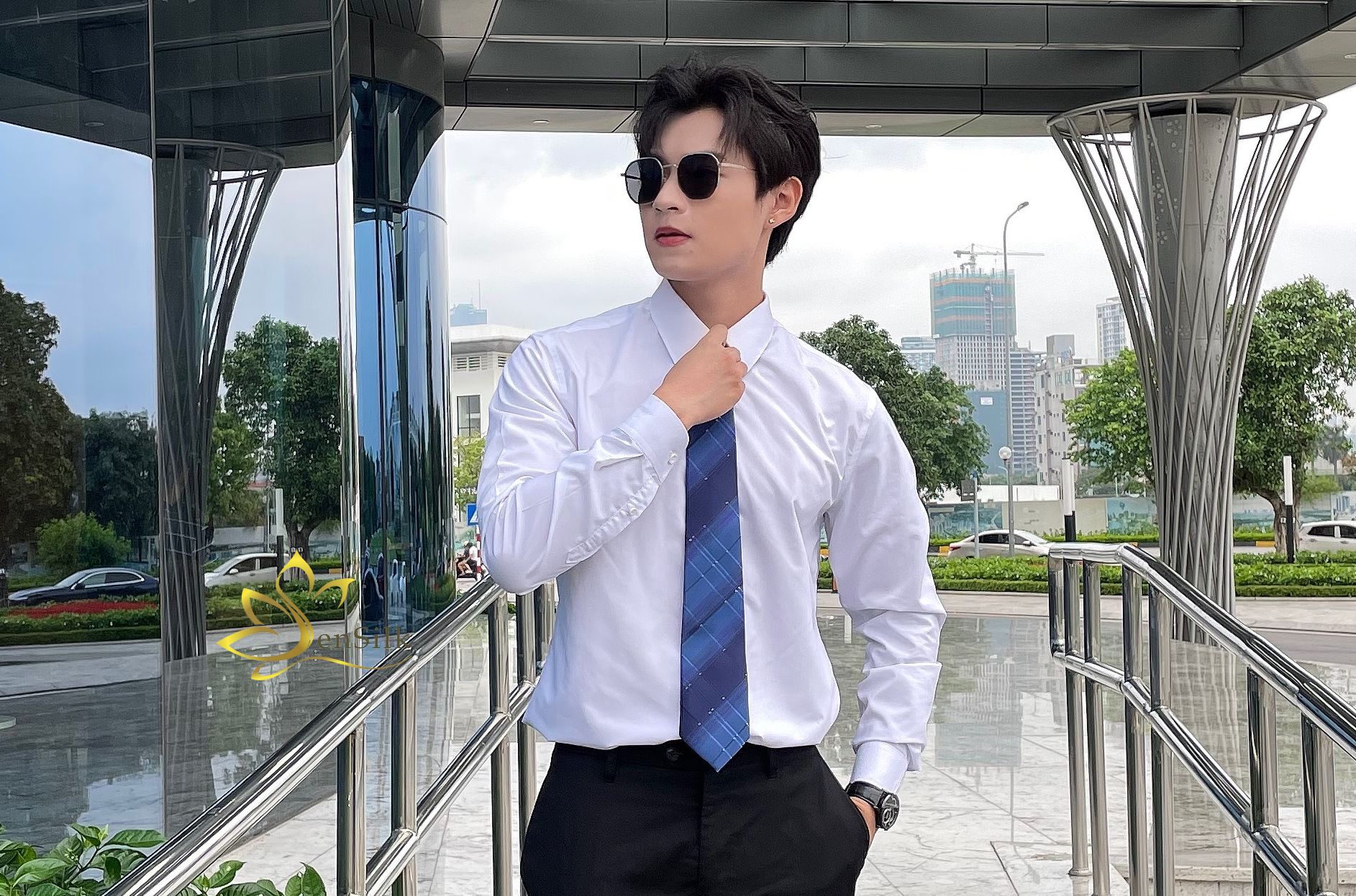 Silk Cravat – Cà Vạt Lụa SenSilk CAVATS05 – Quà Tặng Đối Tác