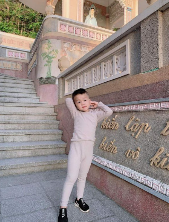 Bộ Dài Tay Thun Gân Cổ Tròn