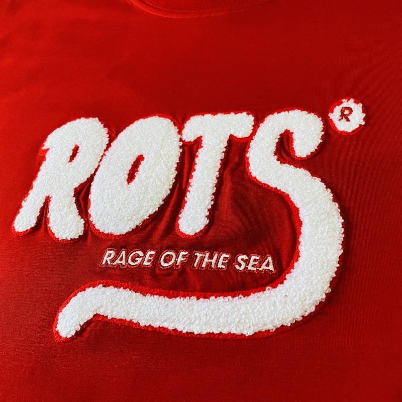 ÁO THUN (TEE) UNISEX RAGE OF THE SEA THÊU XÙ ROTS MÀU ĐỎ