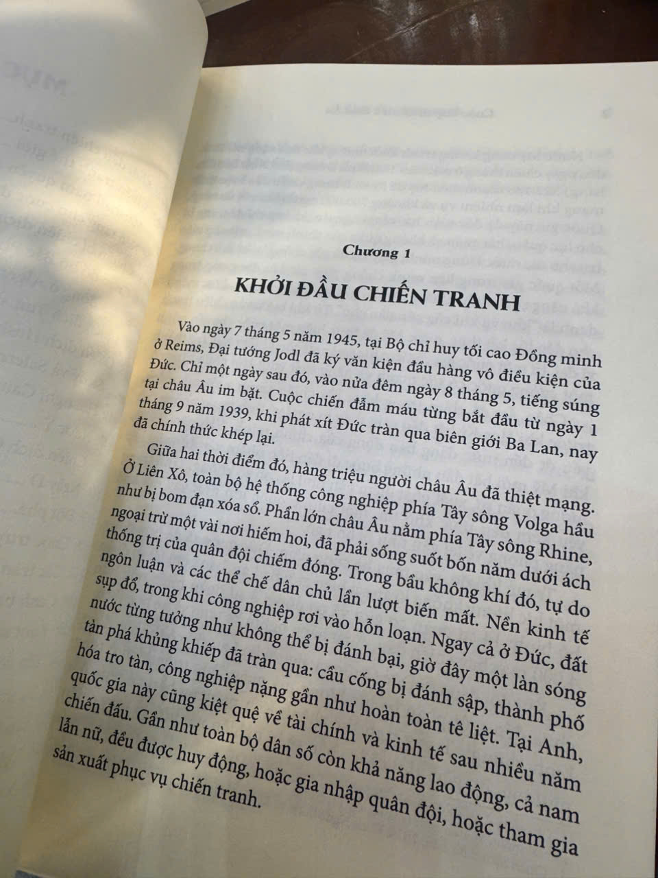 HỒI KÝ DWIGHT D. EISENHOWER – Sách Miền Trung