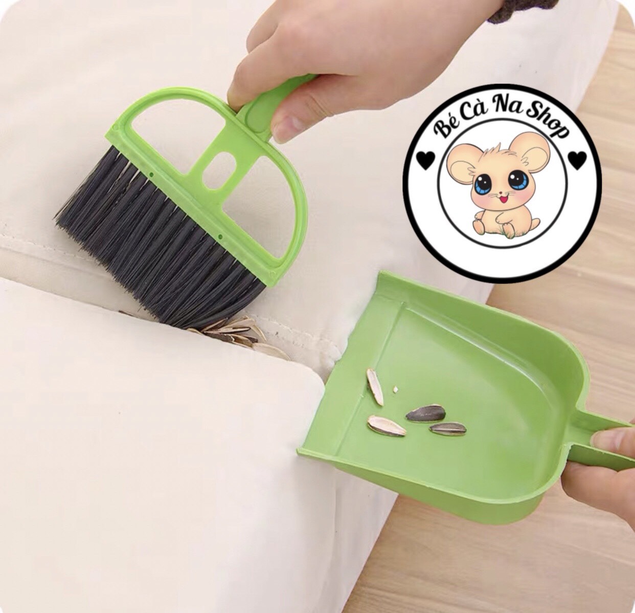 Chổi vệ sinh lồng , chuồng cho thú cưng sạch sẽ . hamster, thọ bọ sóc chinchilla
