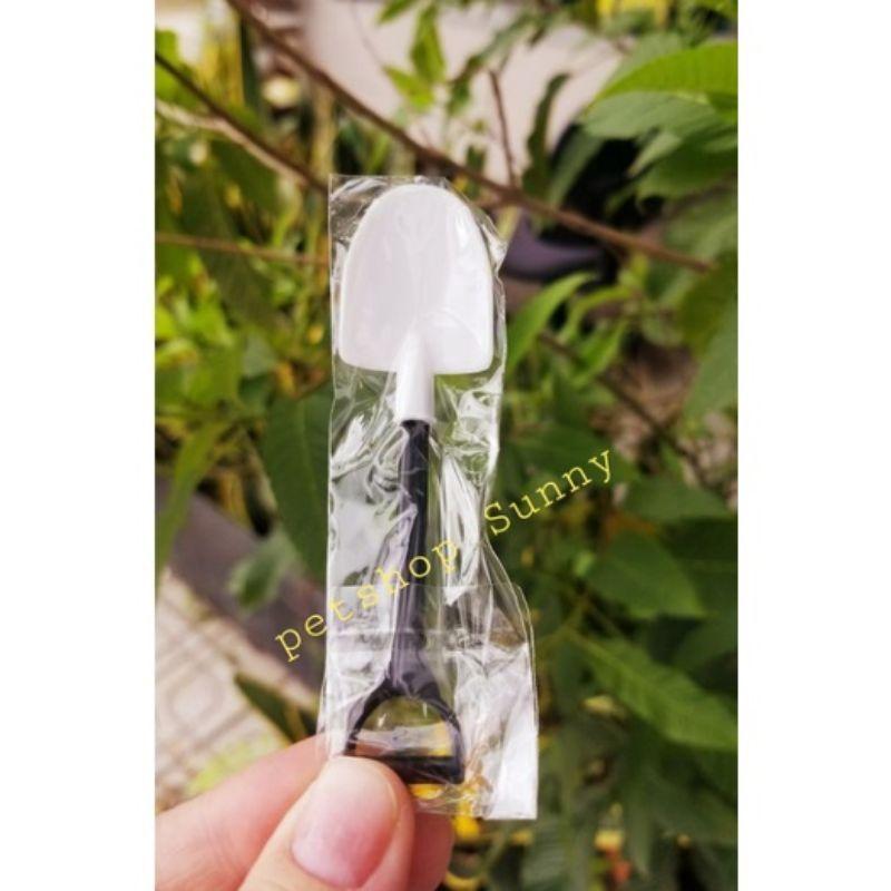 Muỗng mini xúc thức ăn hamster